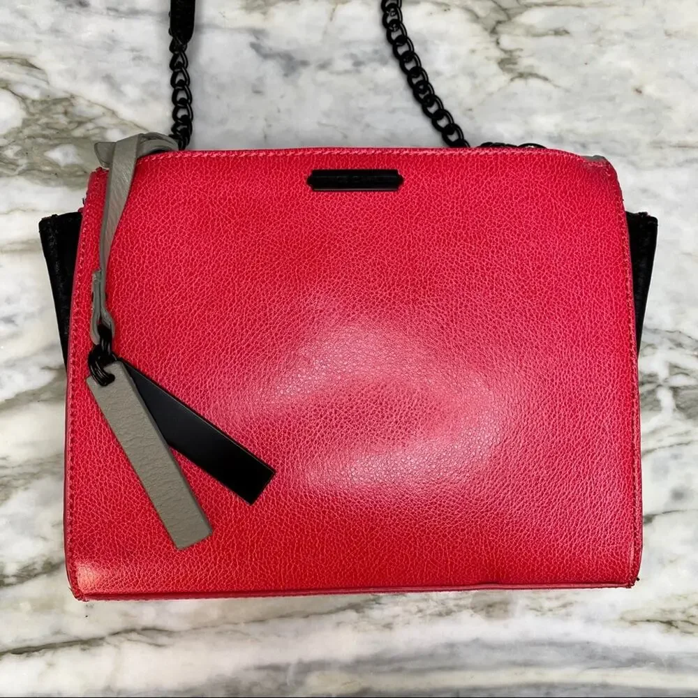 Vince Camuto 